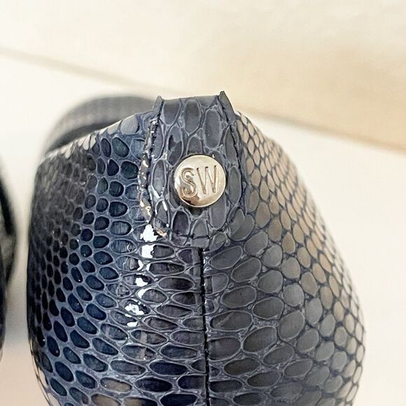 Stuart Weitzman navy Blue python embossed Peep-Toe platform Heels. 11 - Picture 14 of 16